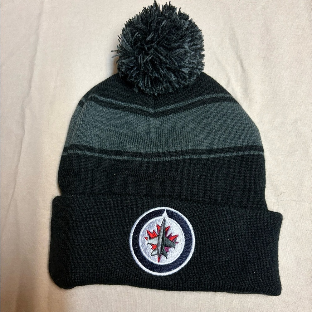 NWOT NHL Winnipeg Jets Black and Gray Pom-Pom Beanie
